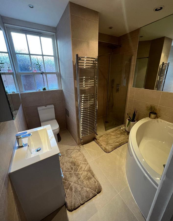 The Victorian Homestay Surbiton